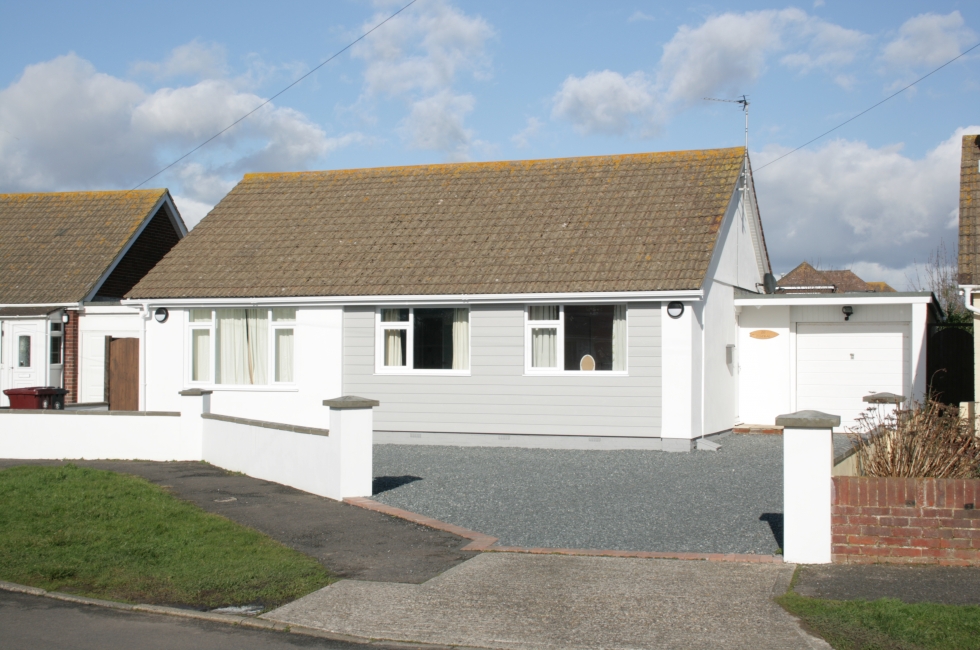 Property for Sale, East Wittering 20 Seafield Close Baileys Estate Agent